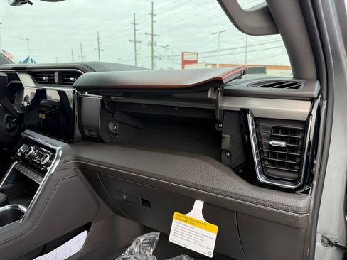 New 2026 GMC Sierra 2500 Denali w/ Denali Reserve Package image 23