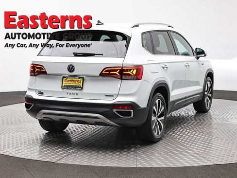 Used 2022 Volkswagen Taos SE AWD/4WD image 5