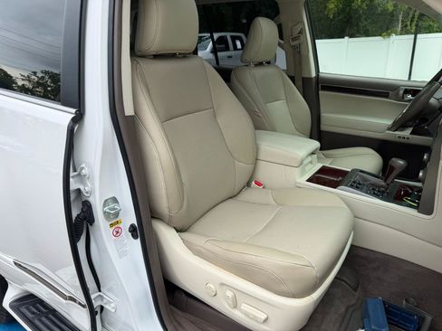Used 2017 Lexus GX 460 Luxury w/ Preferred Accessory Package AWD/4WD image 47