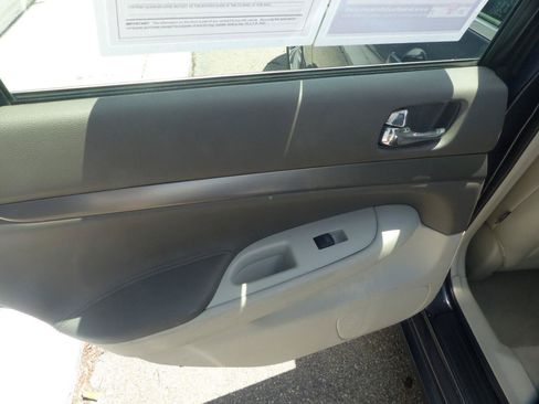 Used 2011 INFINITI G25 Journey RWD image 11