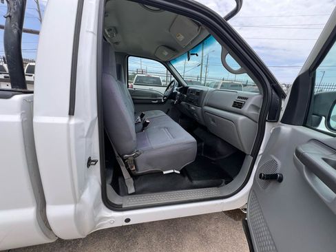 Used 2002 Ford F250 XL RWD image 44