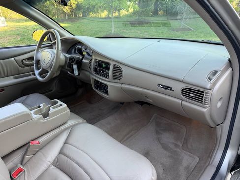 Used 2002 Buick Century Limited FWD image 17