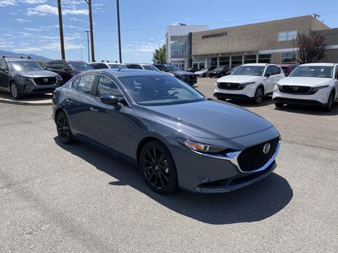 Used 2026 MAZDA MAZDA3 Carbon AWD/4WD image 2