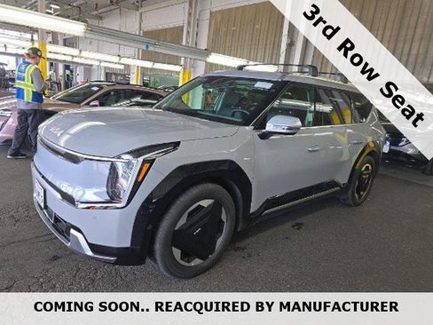 Used 2026 Kia EV9 Land AWD/4WD image 1