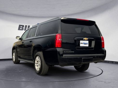 Used 2019 Chevrolet Suburban LT image 3