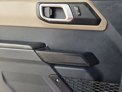 Used 2024 Ford Bronco Wildtrak image 22