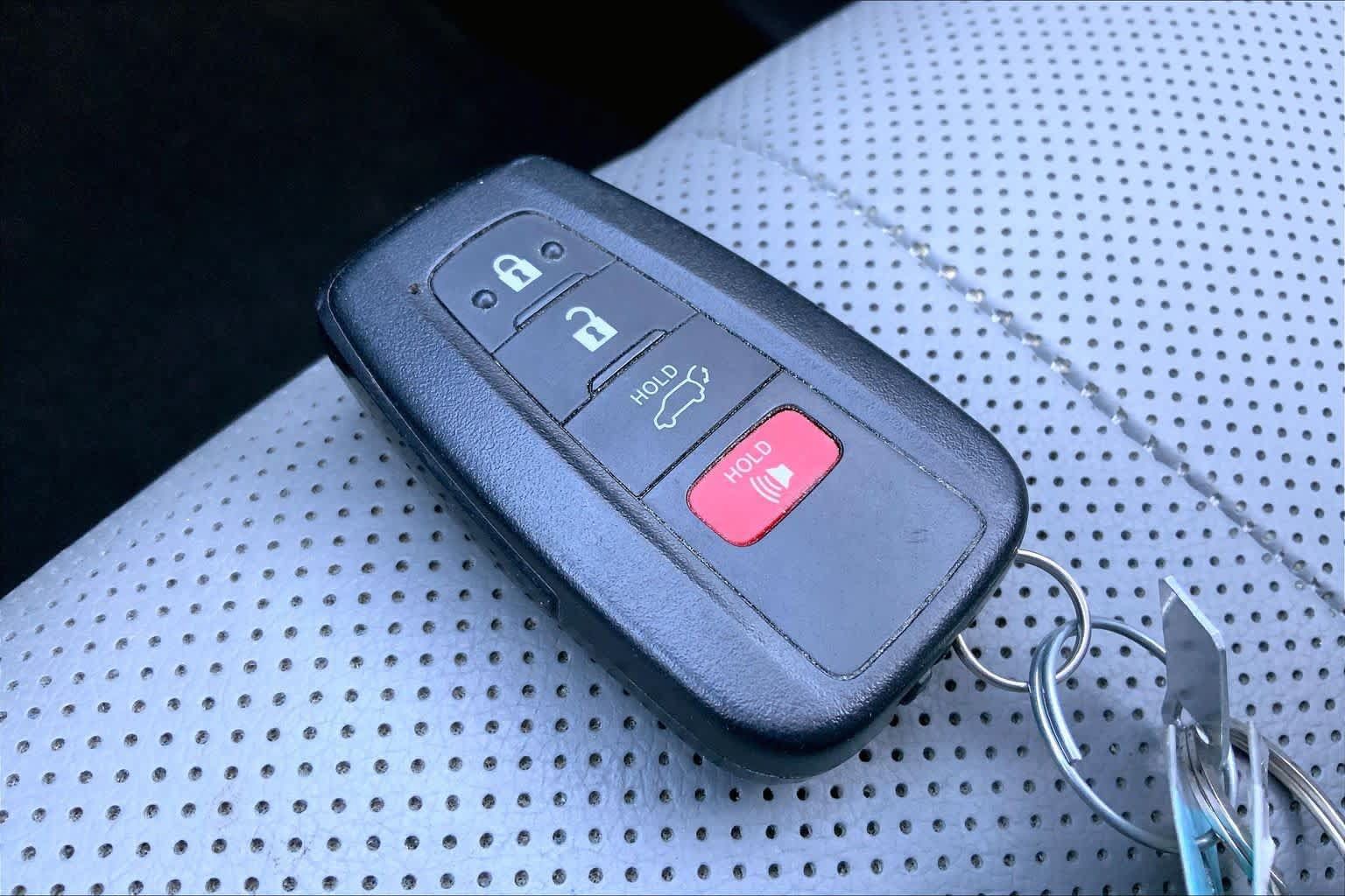 Used 2020 Toyota Highlander Platinum AWD/4WD image 36