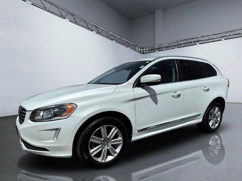 Used 2017 Volvo XC60 T5 Inscription w/ Preferred Option Package AWD/4WD image 11