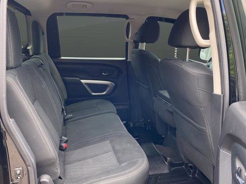 Used 2019 Nissan Titan SV AWD/4WD image 24