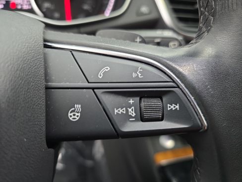 Used 2023 Audi Q5 2.0T Premium w/ Convenience Package image 18