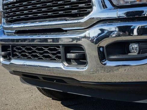 Used 2024 RAM 3500 Big Horn image 12