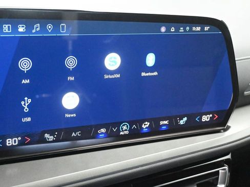 New 2026 Chevrolet Traverse LT image 24