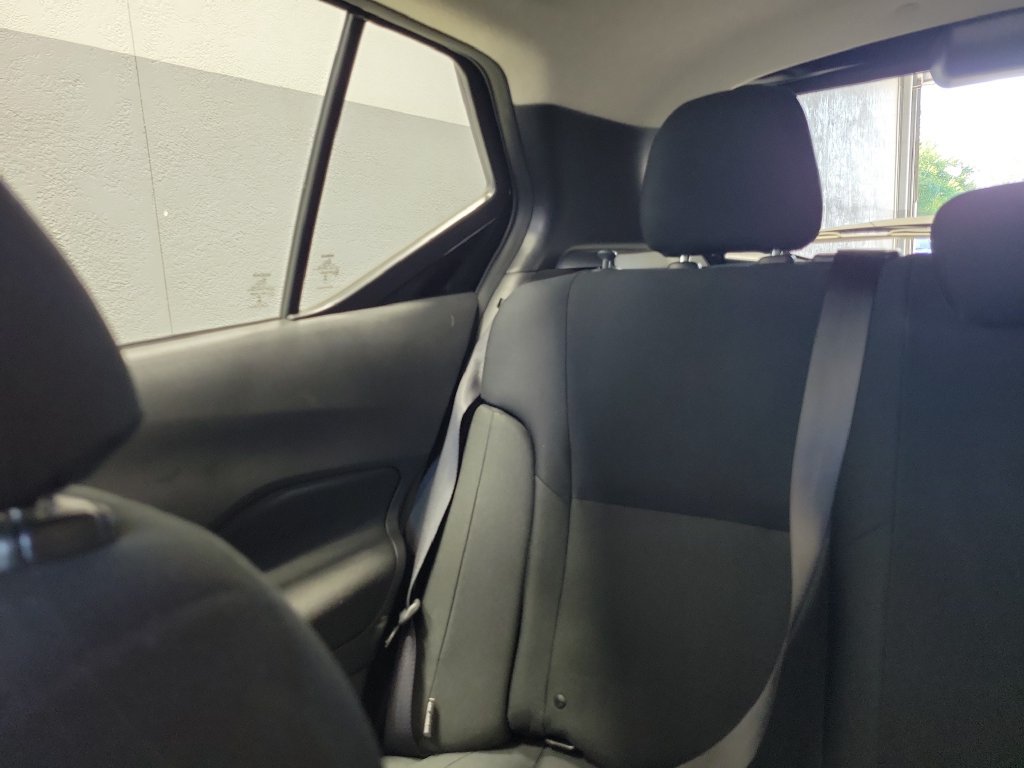 Used 2025 Nissan Kicks Play S FWD image 9