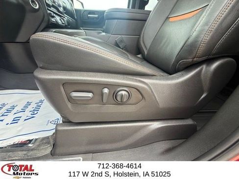 Used 2022 GMC Sierra 1500 AT4 w/ AT4 Premium Package image 10