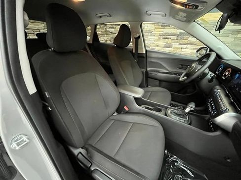 Used 2024 Hyundai Kona SEL AWD/4WD image 41
