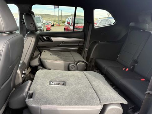 Used 2026 Buick Enclave Preferred AWD/4WD image 35