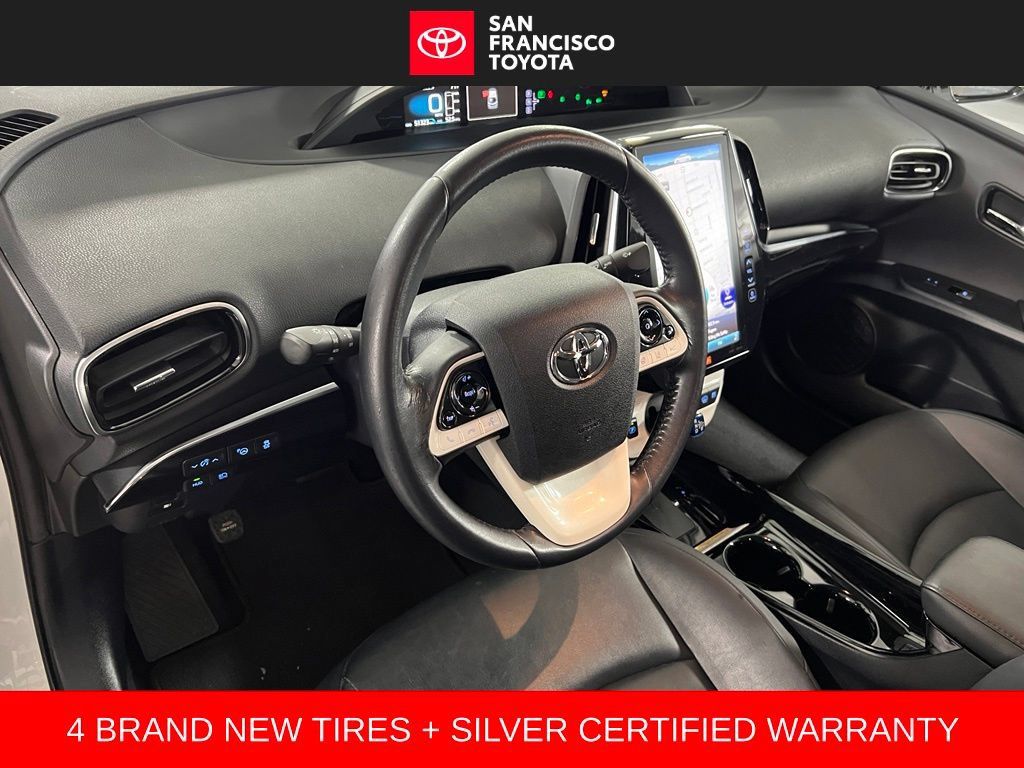 Certified 2017 Toyota Prius Prime Advanced FWD image 14