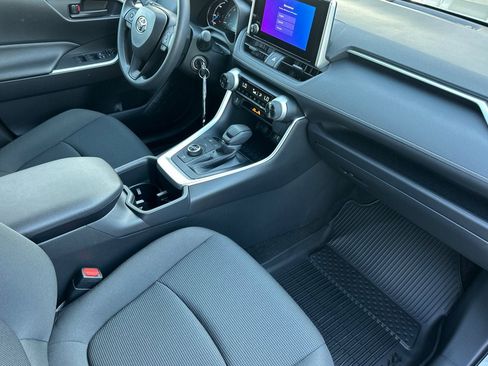 New 2025 Toyota RAV4 LE image 19