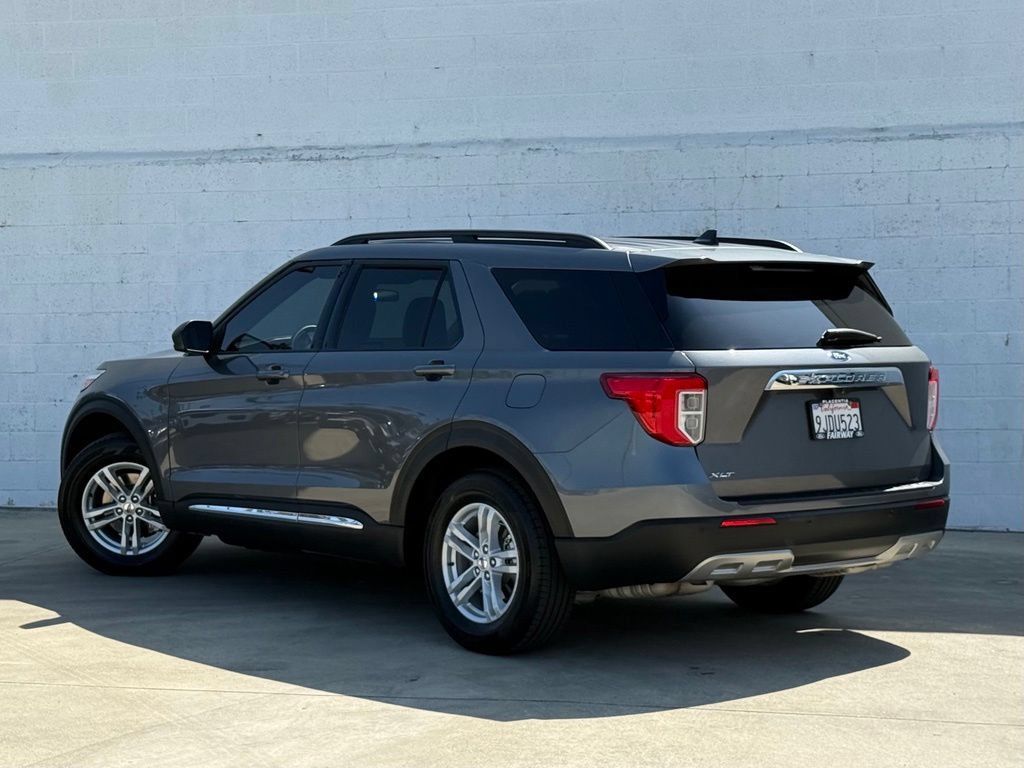 Certified 2023 Ford Explorer XLT w/ Equipment Group 202A RWD image 4