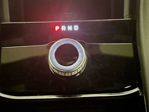 Used 2023 Jeep Grand Cherokee L Laredo image 25