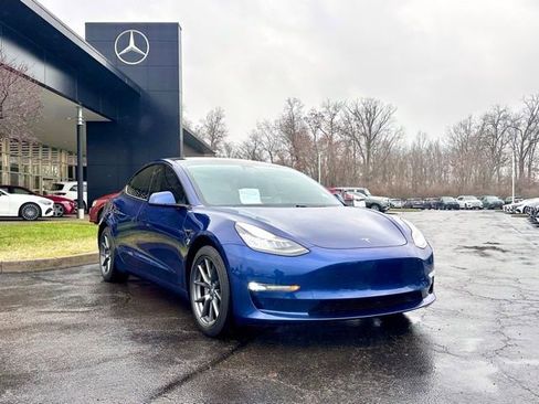 Used 2021 Tesla Model 3 Long Range image 1