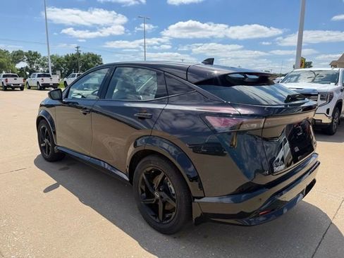 Used 2023 Nissan Ariya AWD image 5