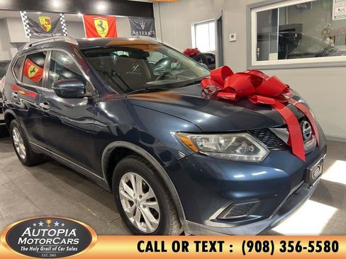 Used 2016 Nissan Rogue SV AWD/4WD image 6