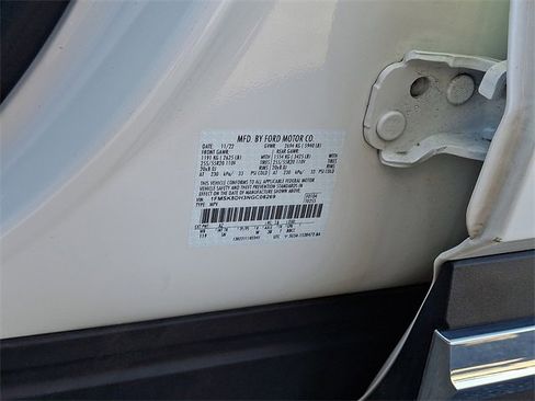 Certified 2022 Ford Explorer XLT w/ Equipment Group 202A image 27