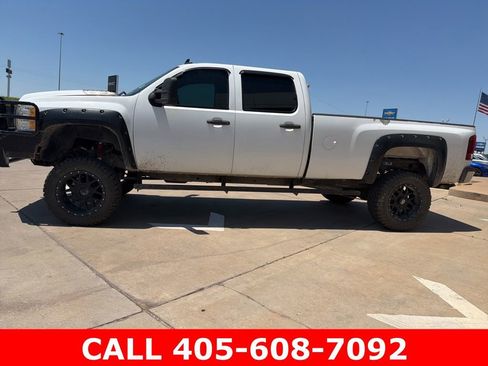 Used 2014 Chevrolet Silverado 2500 W/T AWD/4WD image 5