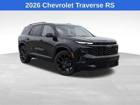 Used 2026 Chevrolet Traverse RS w/ LPO, Floor Liner Package FWD image 2