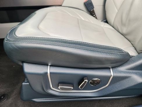 Used 2022 Ford F250 Limited image 23