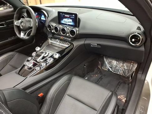 Used 2018 Mercedes-Benz AMG GT Roadster image 16