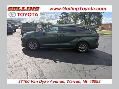 Used 2021 Toyota Sienna LE