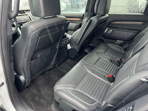 Used 2017 Land Rover Discovery HSE Luxury AWD/4WD image 16