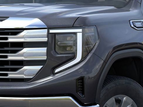 New 2026 GMC Sierra 1500 SLE image 10