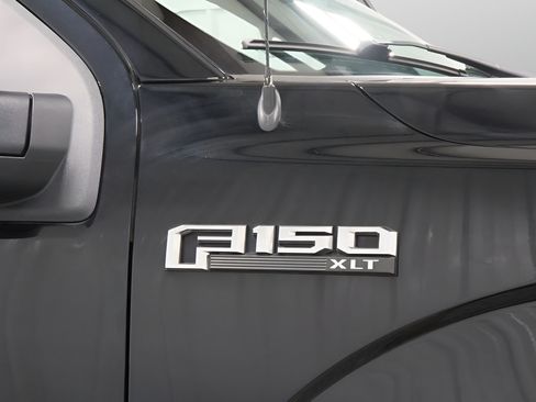 Used 2018 Ford F150 XLT w/ Equipment Group 301A Mid AWD/4WD image 32