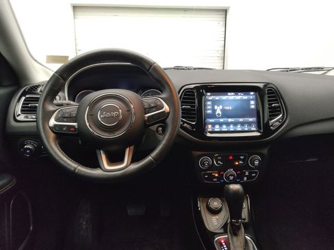 Used 2018 Jeep Compass Limited w/ Navigation Group image 22