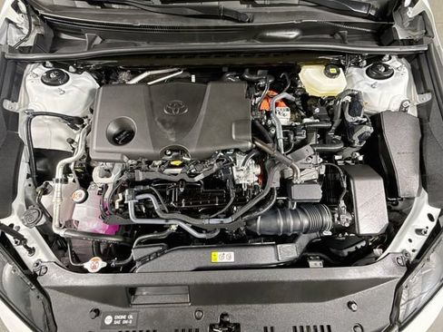 Used 2025 Toyota Camry LE FWD image 28