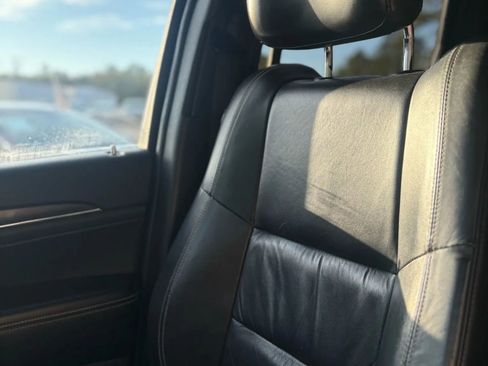 Used 2016 Jeep Grand Cherokee Limited image 14