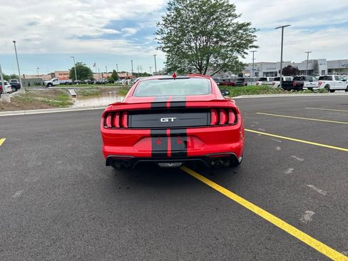 Used 2022 Ford Mustang GT RWD image 8