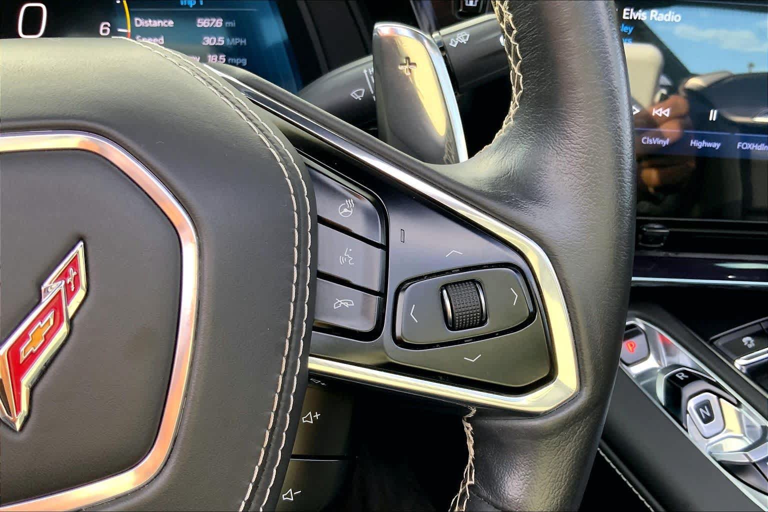 Used 2024 Chevrolet Corvette Stingray Premium Cpe w/ Z51 Performance Package RWD image 25