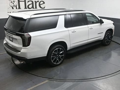 Used 2025 Chevrolet Suburban RST w/ Comfort Package AWD/4WD image 45