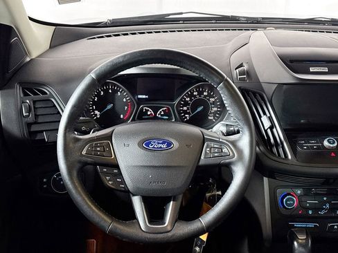 Used 2017 Ford Escape SE w/ SE Leather Comfort Package AWD/4WD image 13