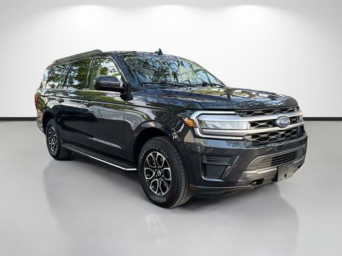 Used 2022 Ford Expedition Max XLT AWD/4WD image 7