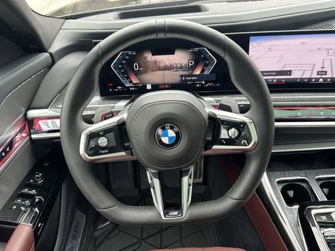 Used 2026 BMW 740i xDrive image 21