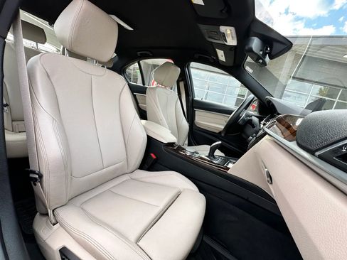 Used 2017 BMW 330i xDrive Sedan image 21