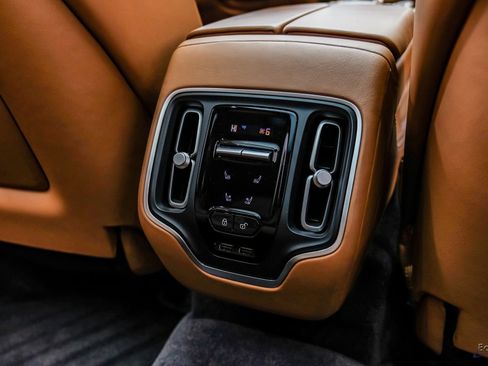 Used 2023 Aston Martin DBX 707 image 88