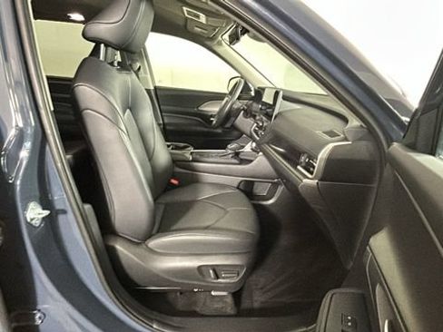 Used 2024 Toyota Grand Highlander AWD image 31