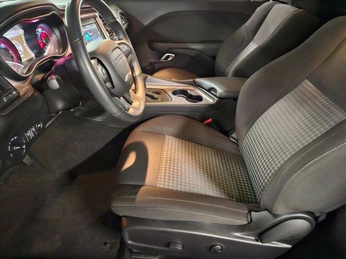 Used 2023 Dodge Challenger SXT w/ Blacktop Package image 15