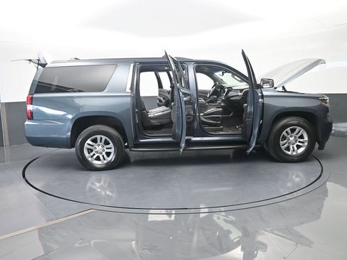Used 2020 Chevrolet Suburban LT RWD image 85